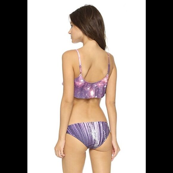 New. WILDFOX Fireworks Drape bikini. S-top/XS-bottoms - Picture 6 of 7